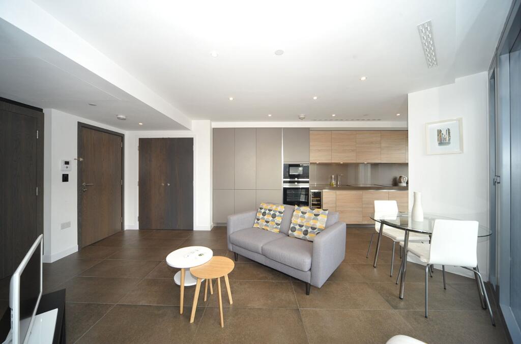 Main image of property: Chronicle Tower, 
261b City Road, EC1V