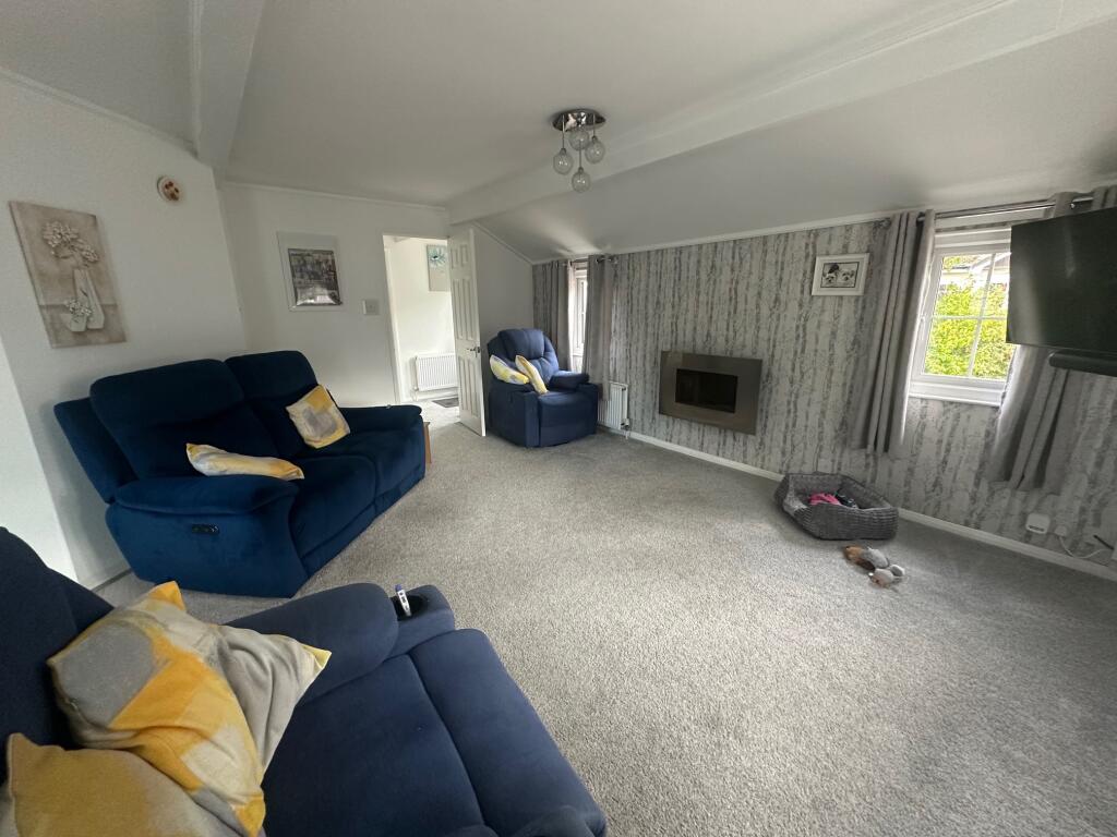 House in Reading - View 4