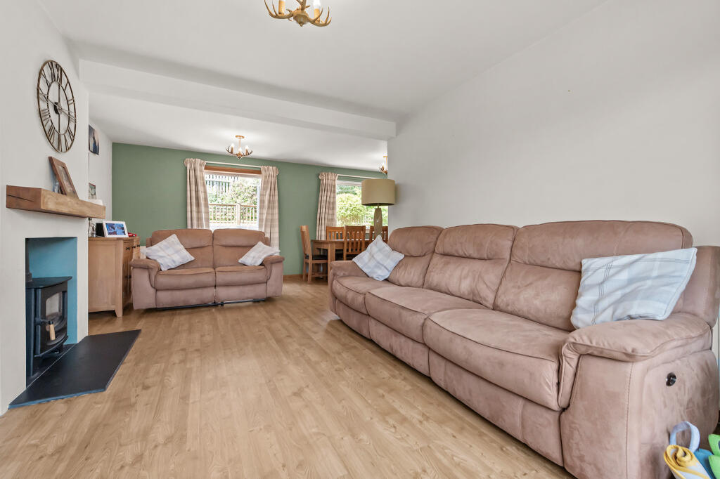 1, Lime Grove, Larbert, Falkirk, FK5 3LY photo 3