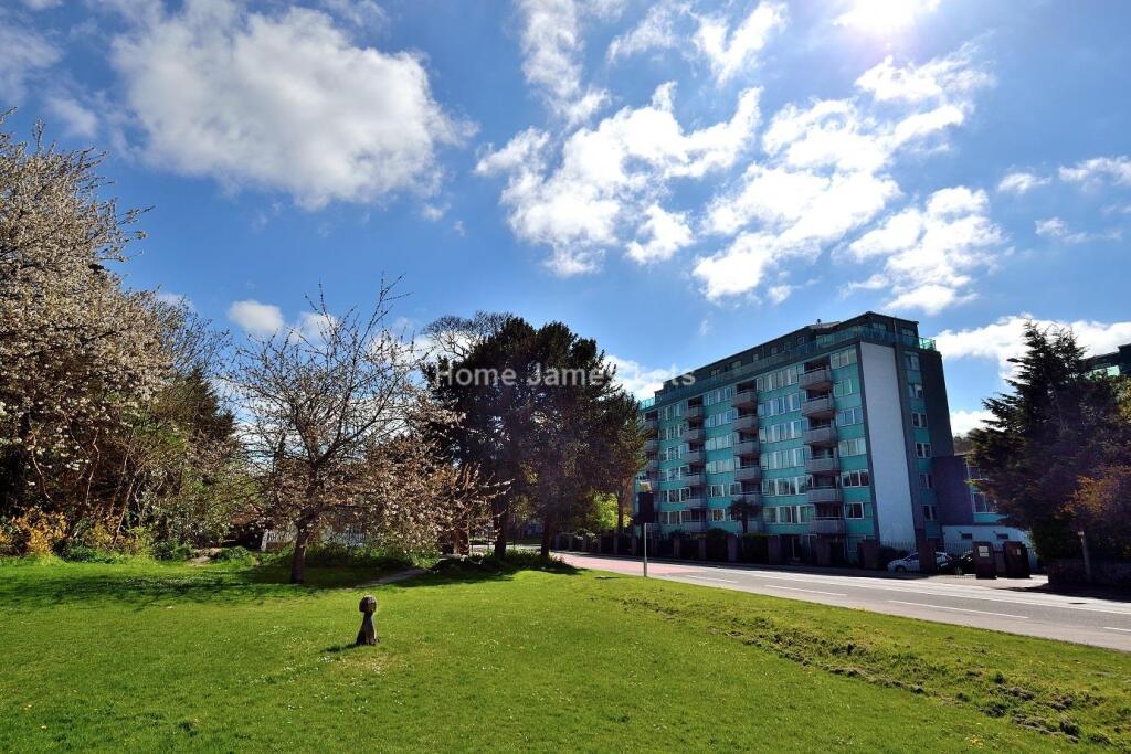 Main image of property: London Road, Brighton, BN1 6YL