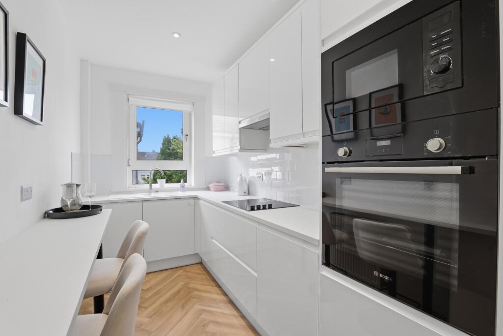 Apartment in Glasgow - More