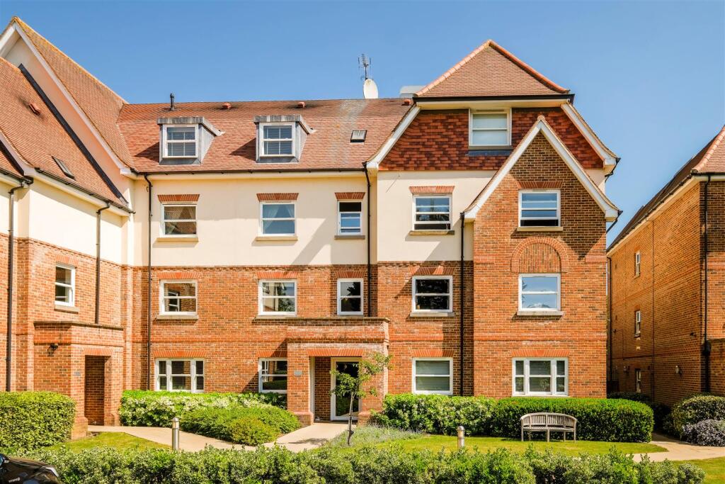 Main image of property: Grosvenor Heights, North Chingford