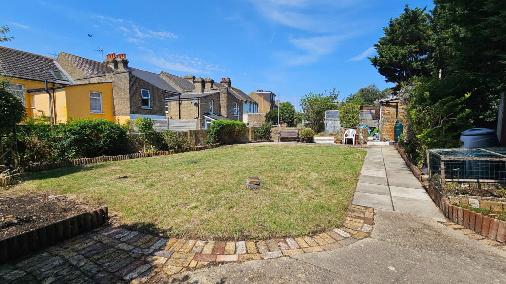 Dane Park Road, Ramsgate, CT11 7LR photo 3