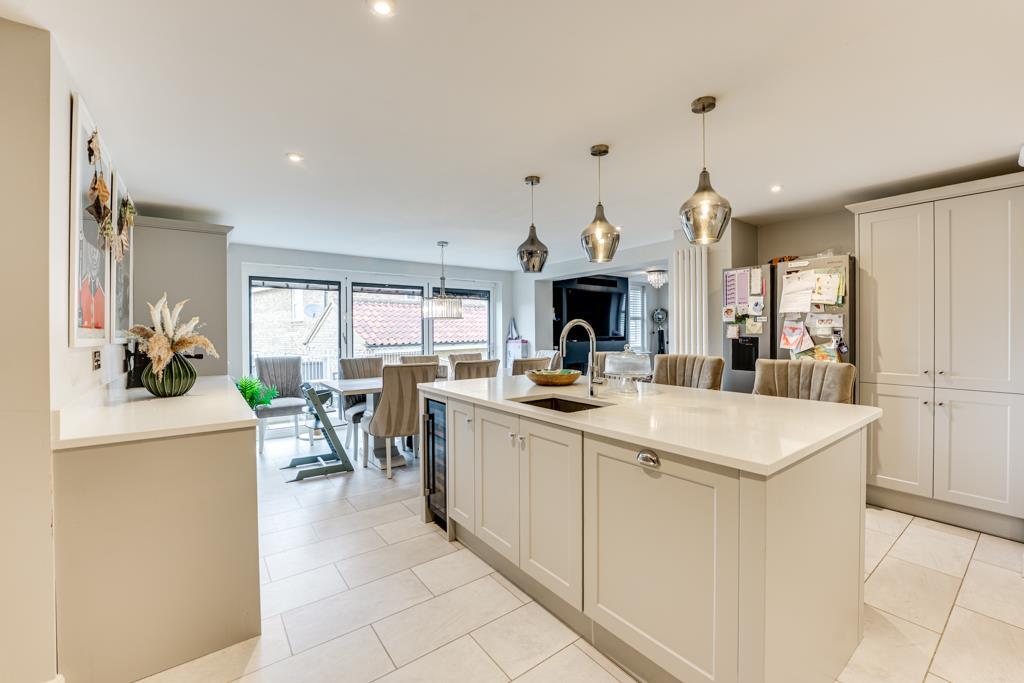 House in Burton Latimer - More