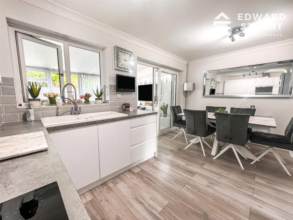 House in Peterborough, Parnwell - View 4