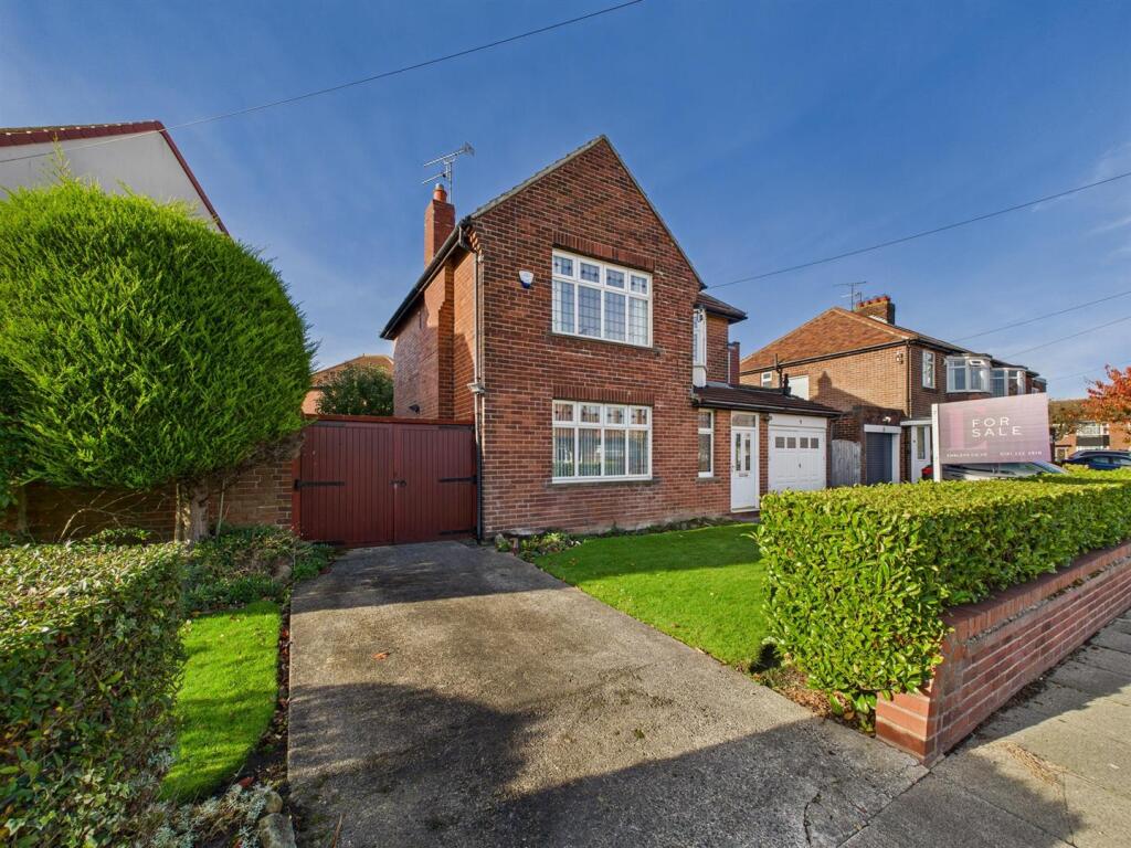 Firbank Avenue, Marden Farm Estate photo 2