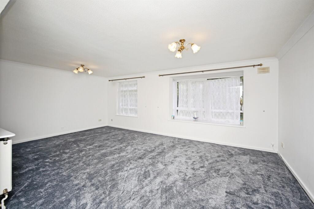 White House Way, Solihull photo 5