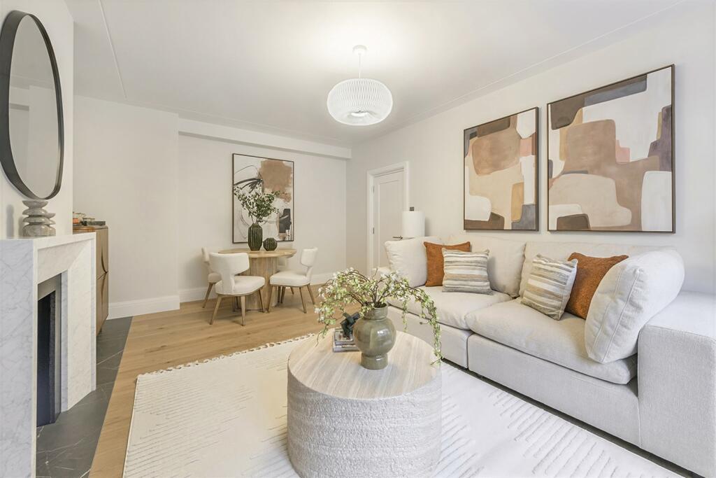 Main image of property: 1 bedroom 2nd Floor and Above Flat in Richmond Court