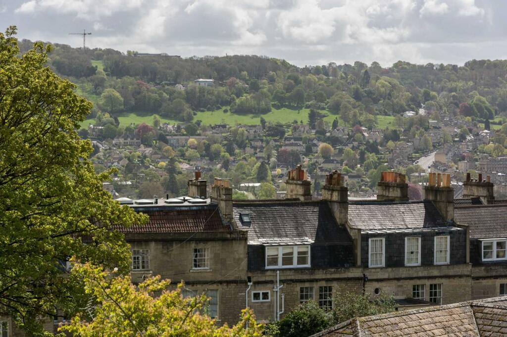 Apartment in Bath - View 4
