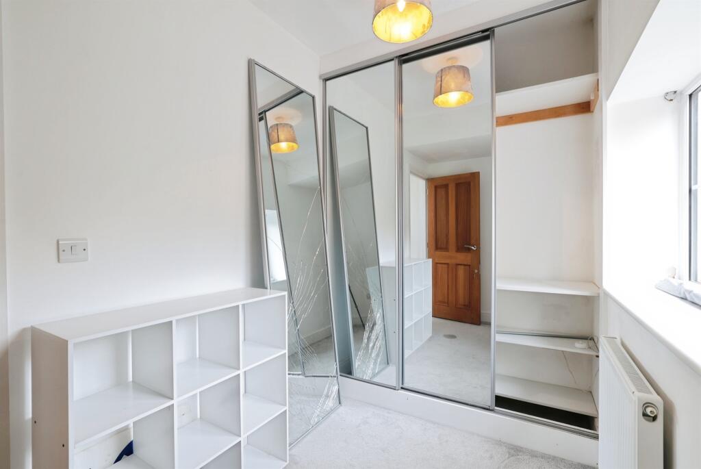 Apartment in Hemel Hempstead - View 5
