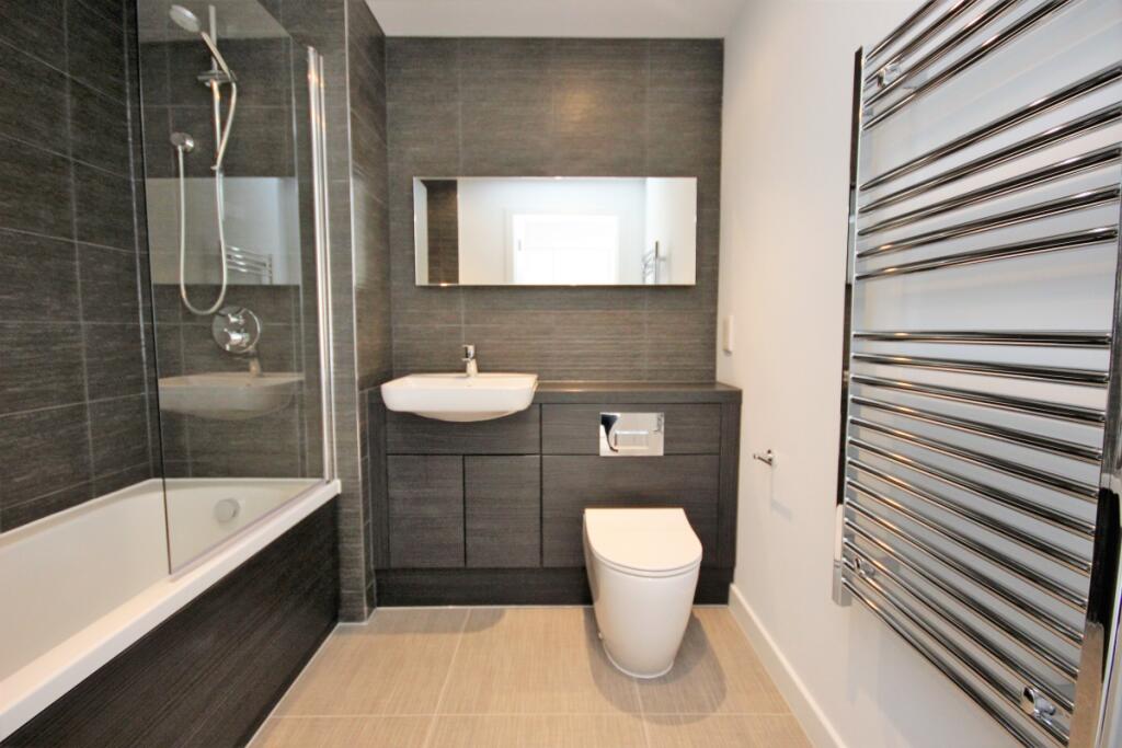 Apartment in Manchester - More