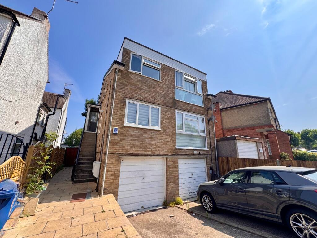 Main image of property: Langley Park, Mill Hill Broadway, London, NW7 2AA