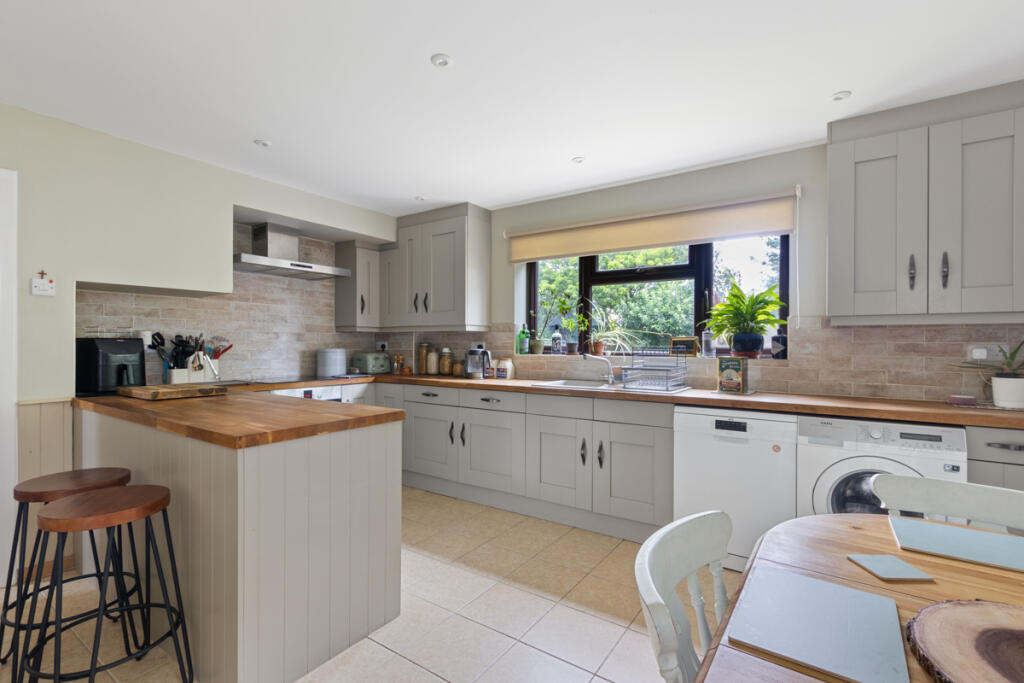 House in Arun, Aldwick - More