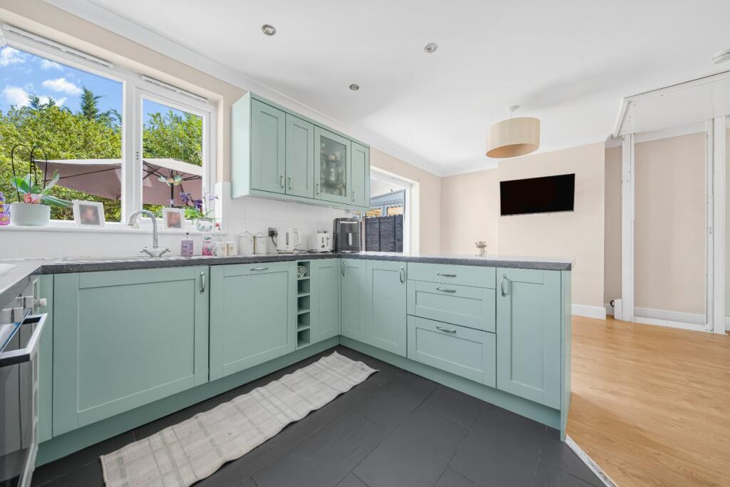 House in Spelthorne, Surrey - View 5