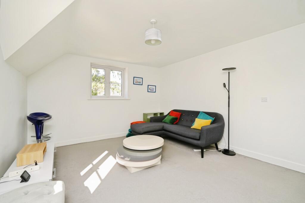 Apartment in Oxford - View 2