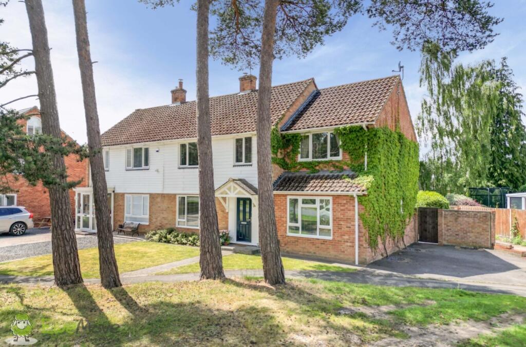 Main image of property: Woodlands Road, Baughurst, Tadley, Hampshire, RG26
