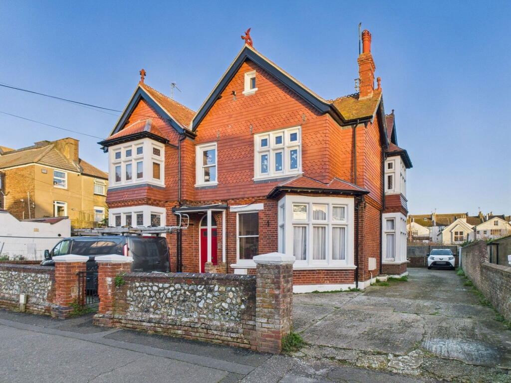 Main image of property: Queens Road, Worthing, BN11 3LX