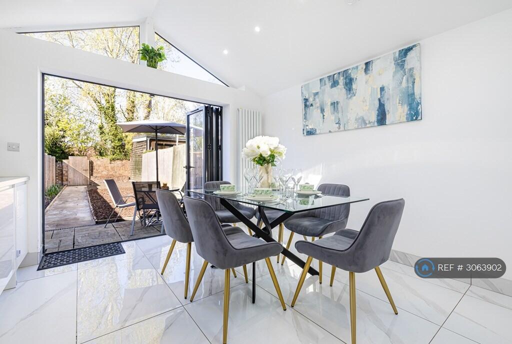 House in Windsor, Clewer Within, Clewer New Town - View 5