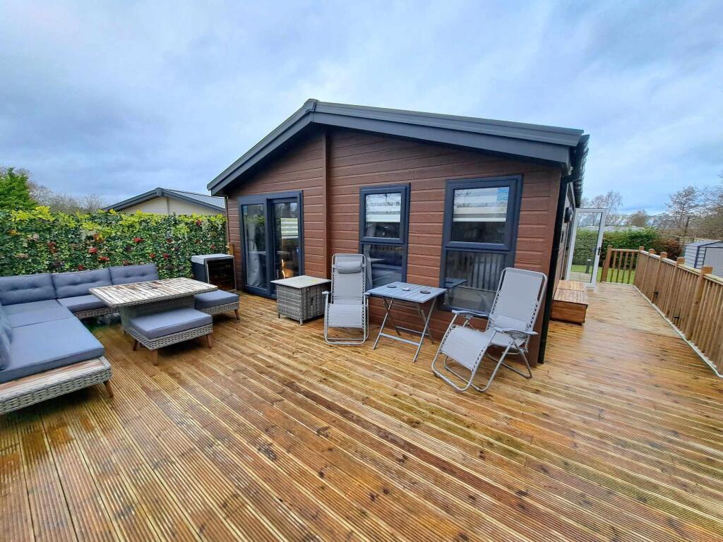 Windy Harbour Holiday Park, Little Singleton, Blackpool, Lancashire, FY6 8NB