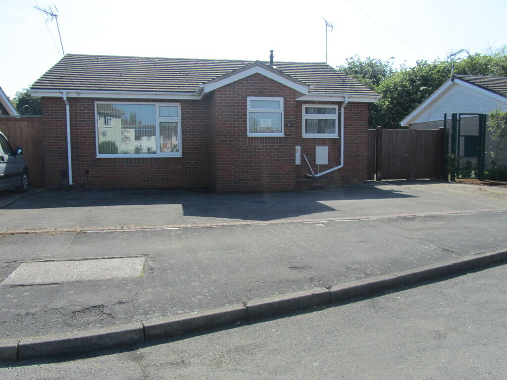 Wordsworth Road, Bedworth, Warwickshire photo 2