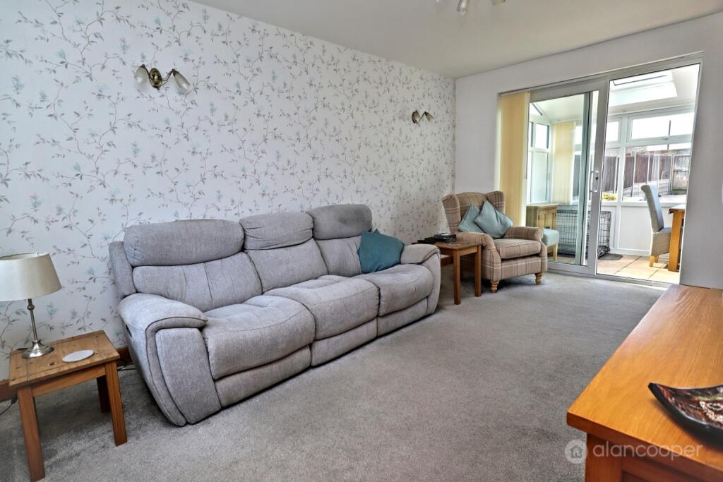 House in North Warwickshire, Chapel End, Hartshill - View 2