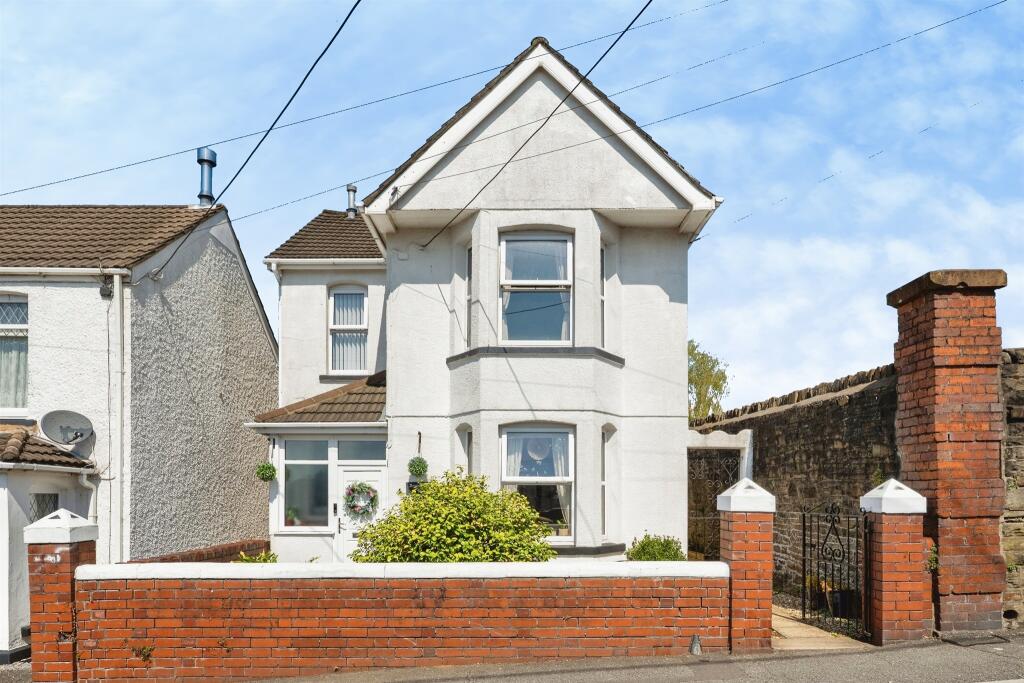 Main image of property: Oakfield Street, Pontarddulais, Swansea