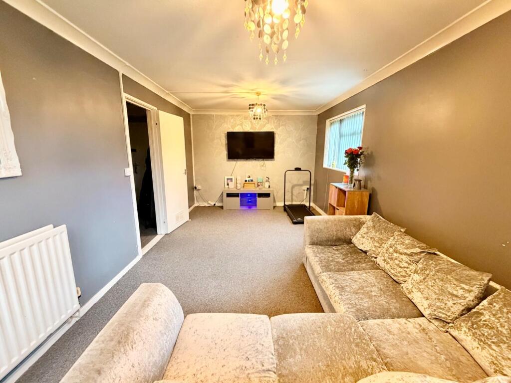 Apartment in Solihull, Bickenhill and Marston Green - View 2