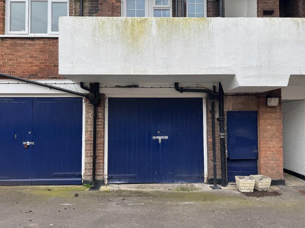 Nizells Avenue, Hove, BN3 1PR photo 3