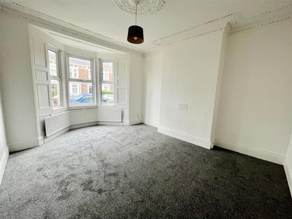 Apartment in Newcastle upon Tyne - View 3