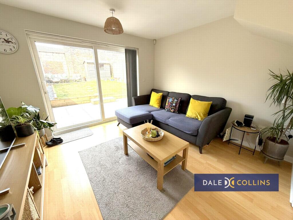 House in Stoke-on-Trent, Sandford Hill - View 2