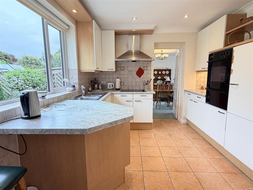 Ollerton Road, Lytham St Annes photo 4