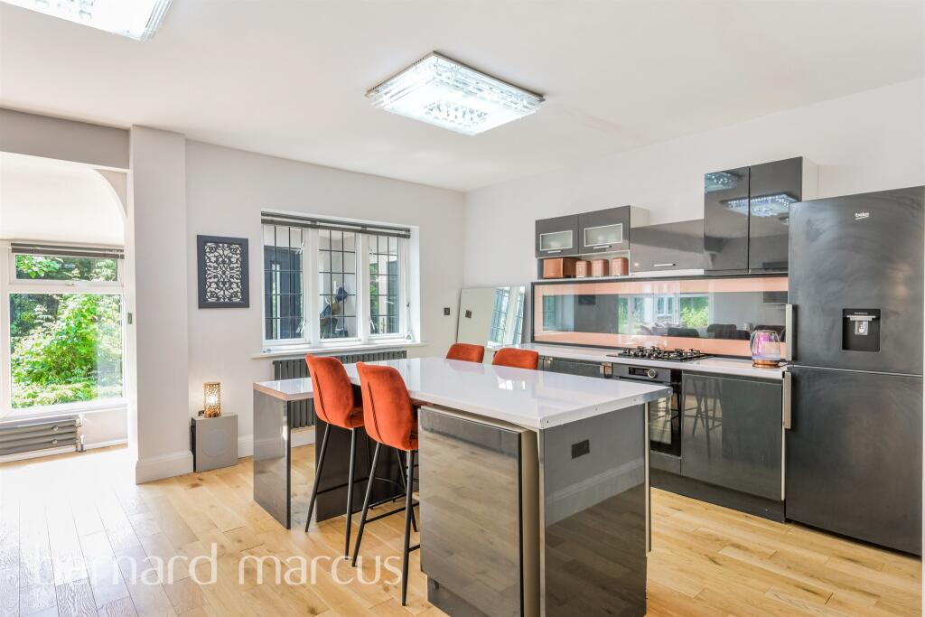 Shepherds Hill, Merstham, Redhill - View 2
