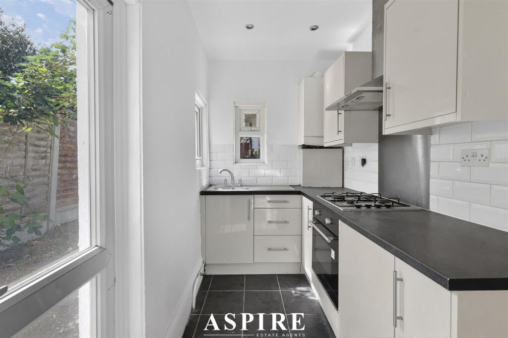Apartment in Southend-on-Sea, Prittlewell - More