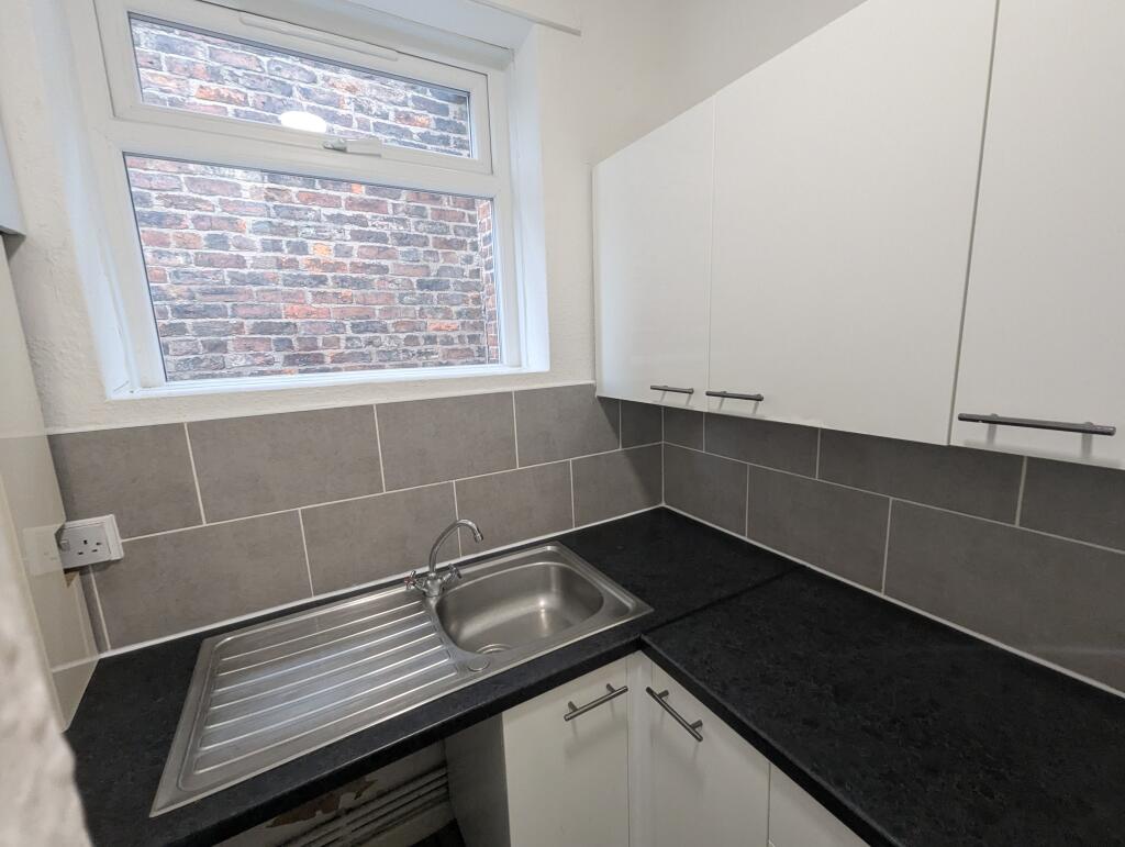Apartment in Salford, Newtown - View 5
