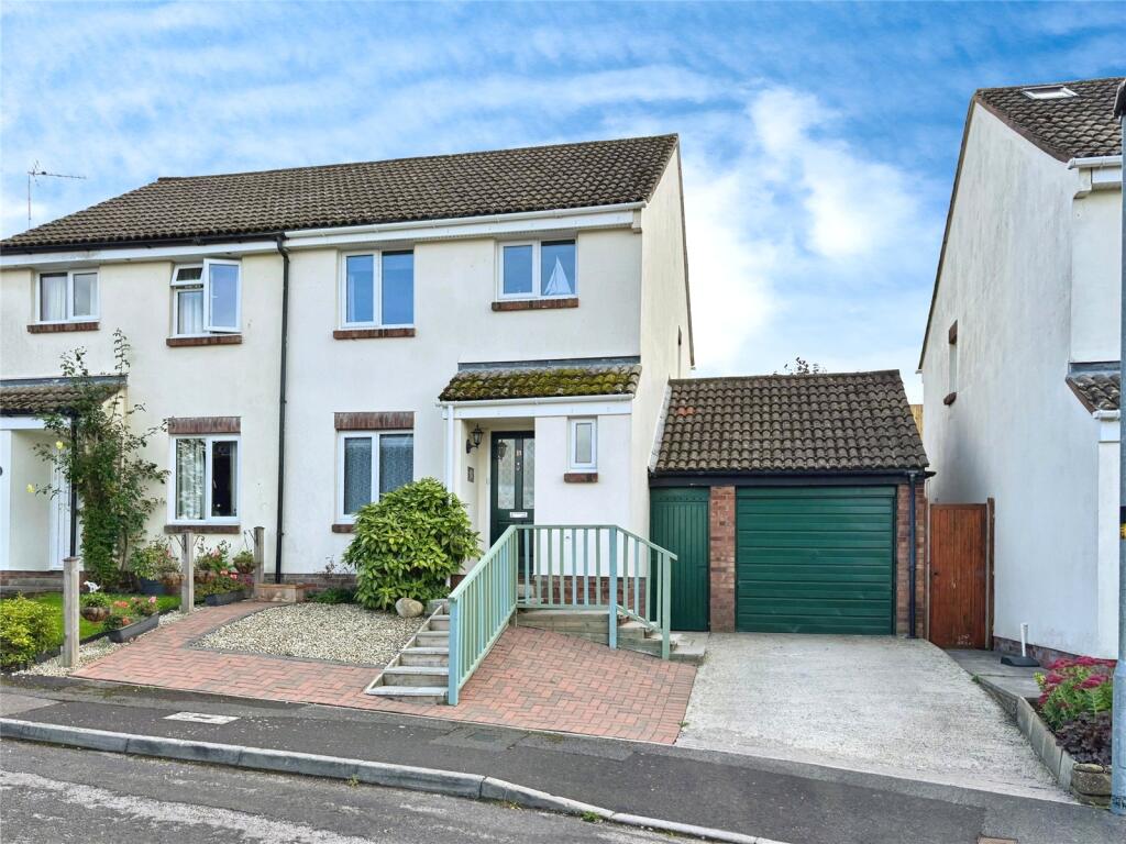 Rosenheim Rise, Bratton, Bratton