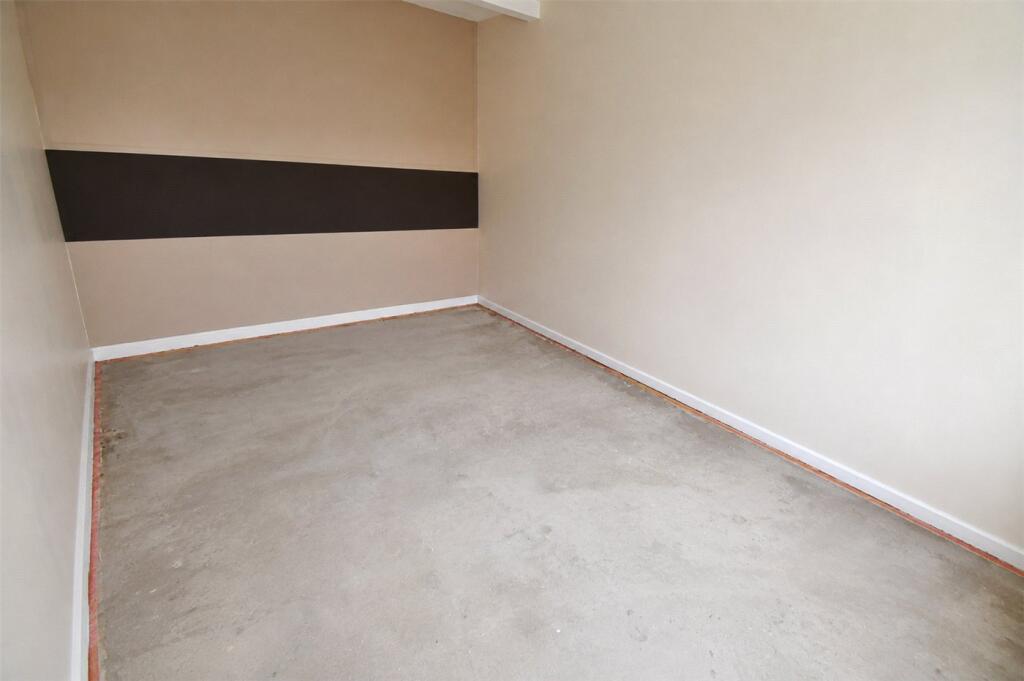 Apartment in Greasby, Liverpool City Region - View 5