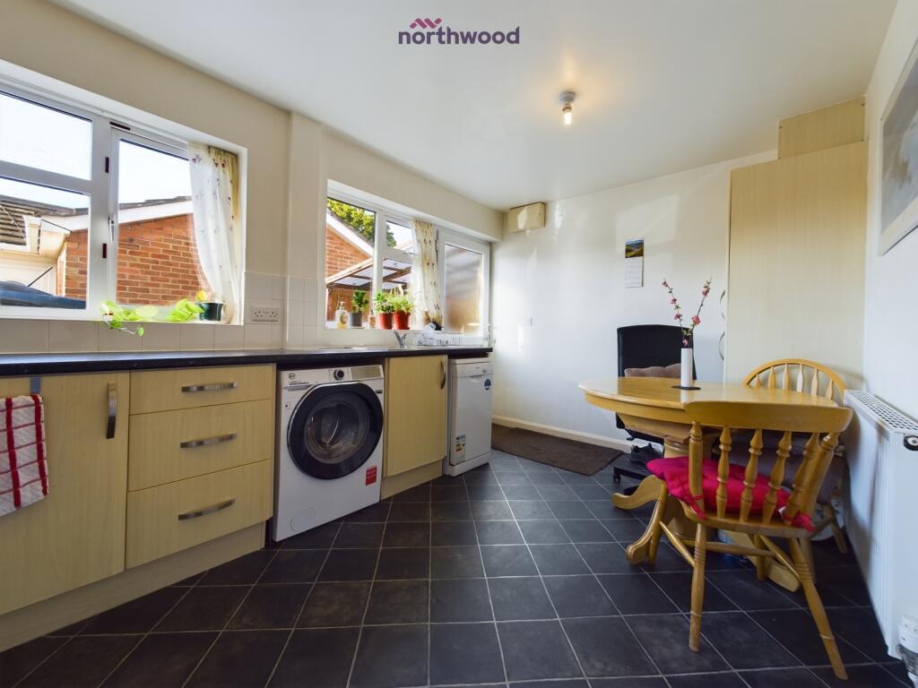 House in Wrexham, Acton - View 4