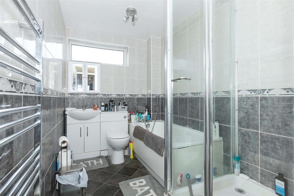 House in Worthing, West Sussex - View 3