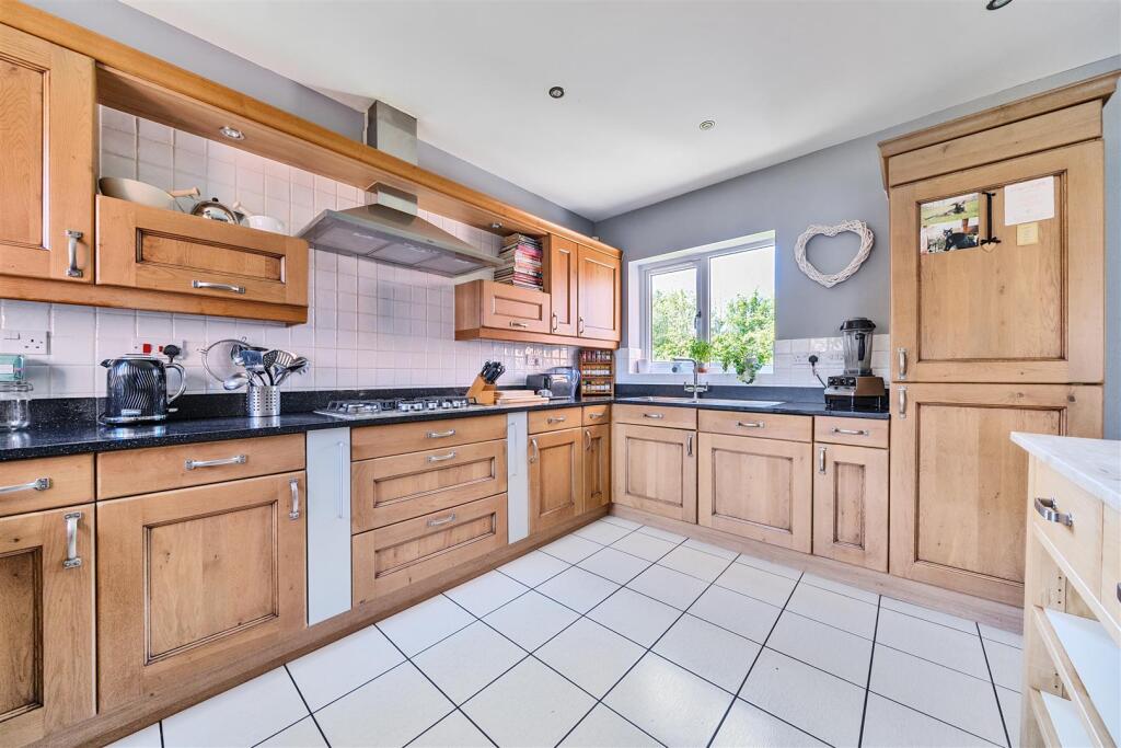 2 Wellcroft, Myddle, Shrewsbury, SY4 3RJ photo 4