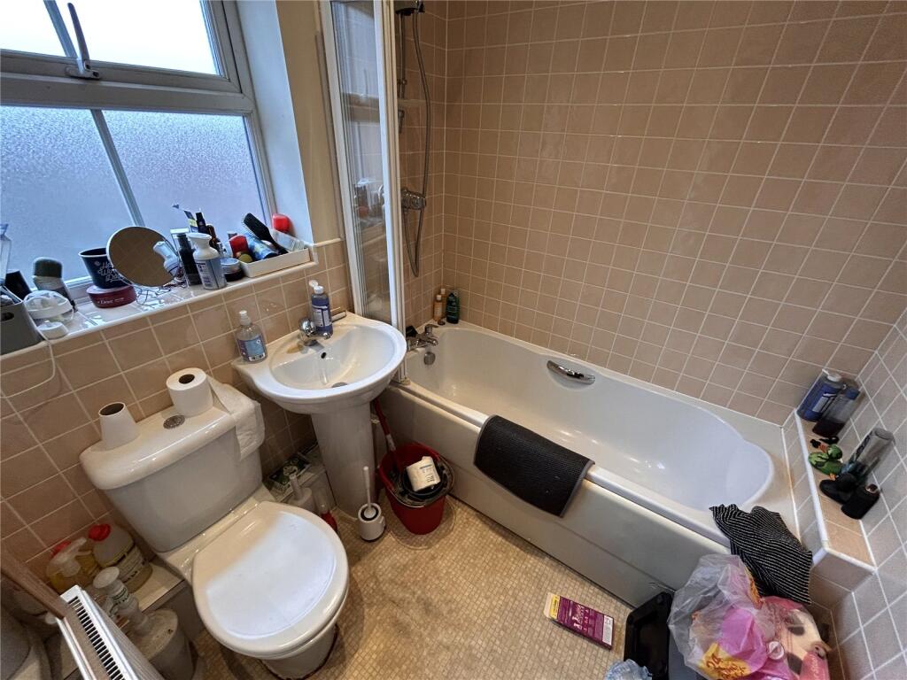 Apartment in York - View 5