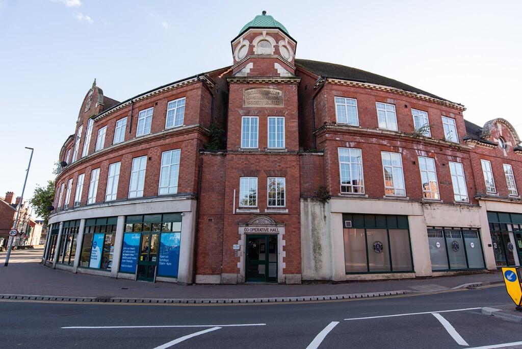 2-bed flat on Ogle Street, Nottingham, Nottinghamshire, NG15, £88,000