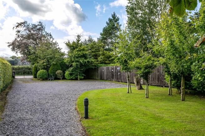 Willow Lodge Drive