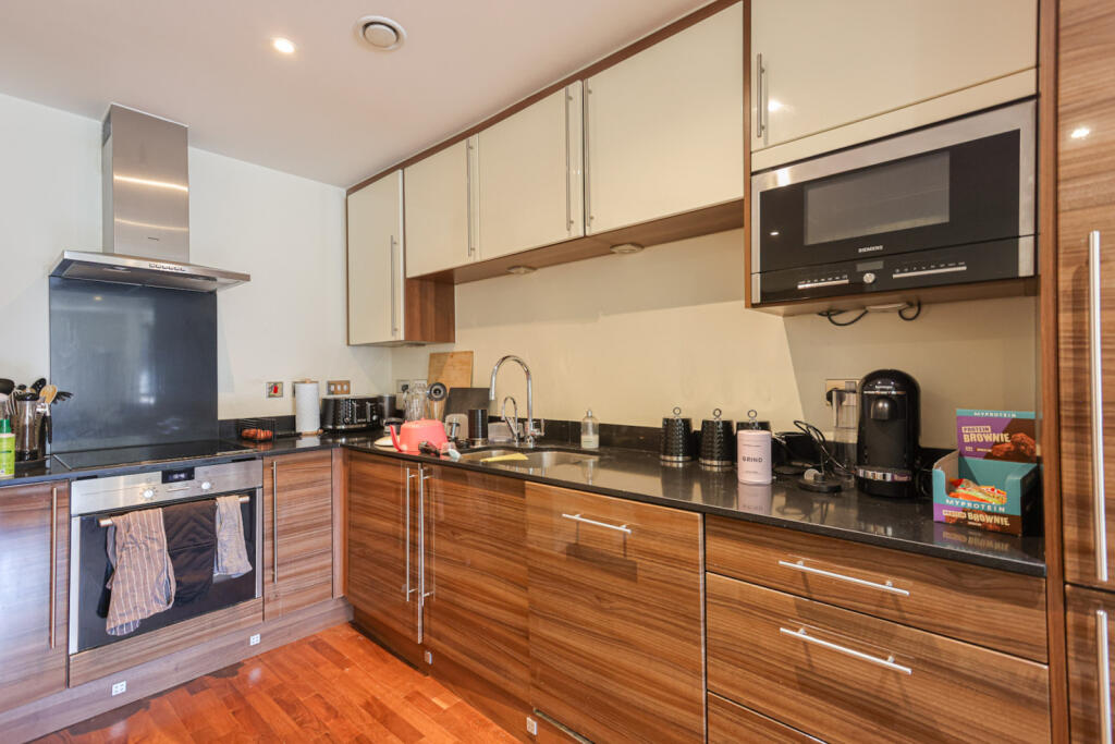 Apartment in London, Walham Green, Fulham - View 3