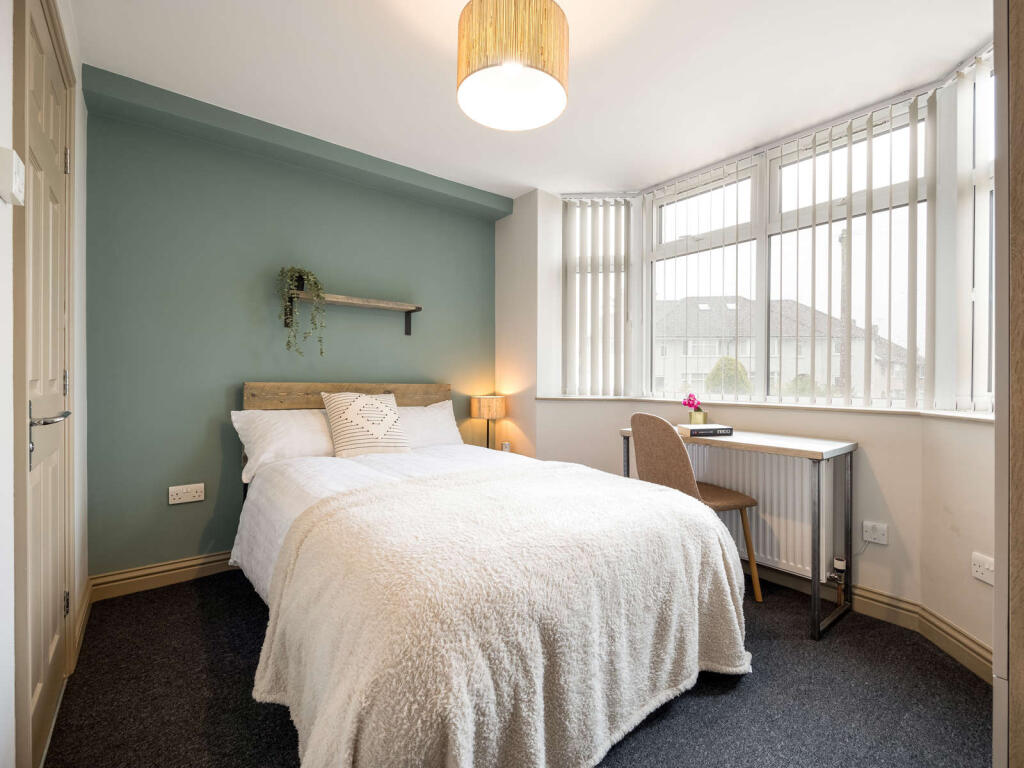 Main image of property: Glebelands