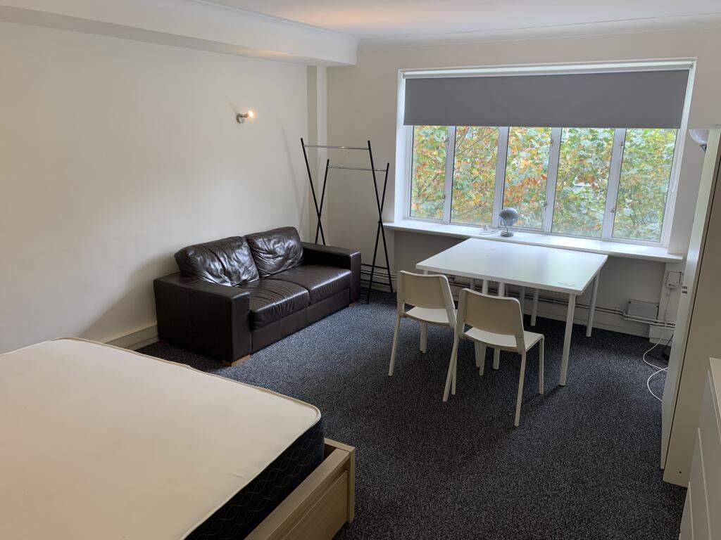 Main image of property: Warren Court, Euston Road, Camden, London, NW1 3AA