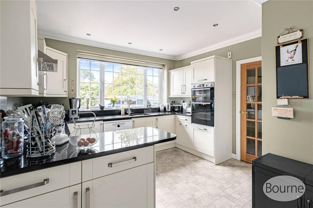 House in Guildford, Ash - View 5