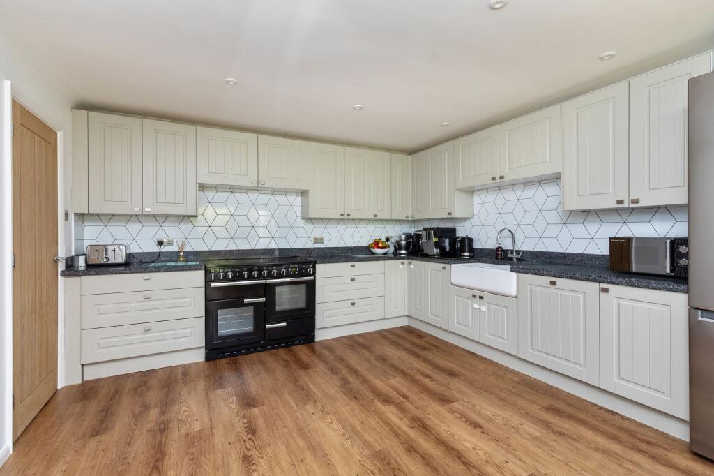 Ruston Avenue, Rustington, BN16 photo 4