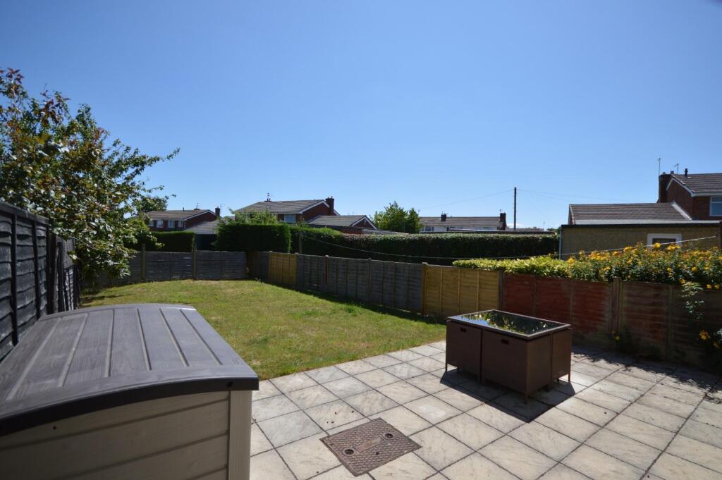 Coronation Avenue, Keynsham, Bristol photo 3