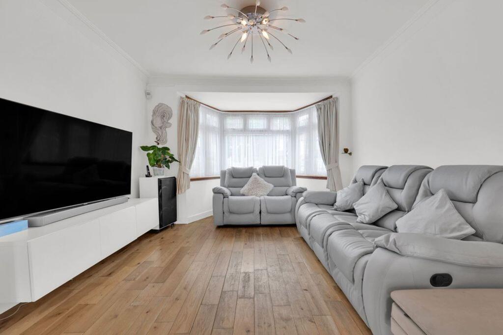 House in London - View 5