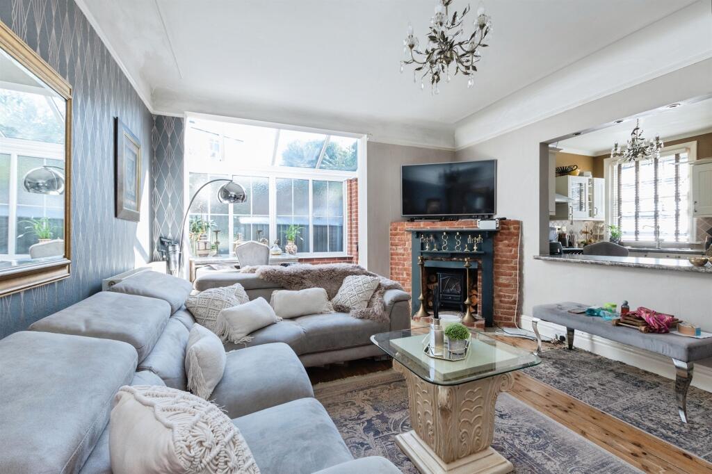 St. Albans Crescent, Bournemouth photo 3